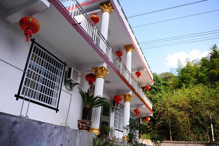 ZhangJiaJie LiJing Hotel
