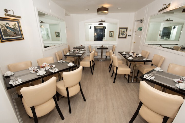 Dining 93 of 128