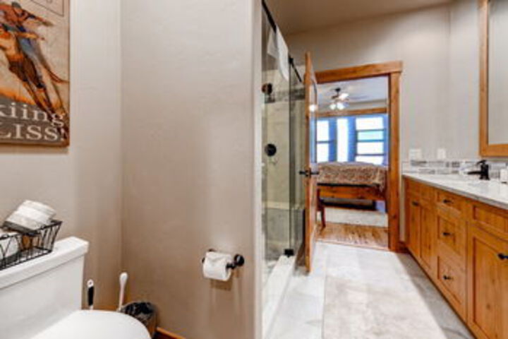 Room 50 of 434