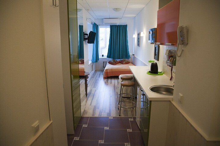 Room 17 of 31