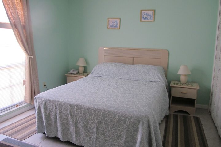 Room 5 of 44