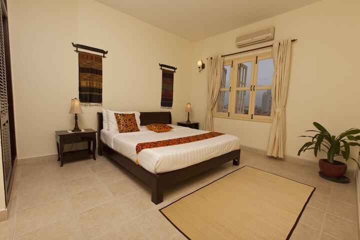 Room 12 of 50