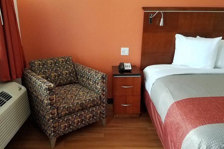 Room 36 of 79