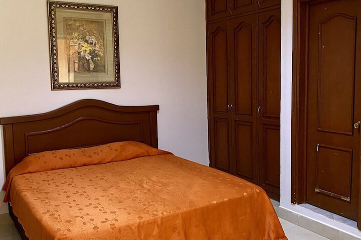 Room 9 of 65