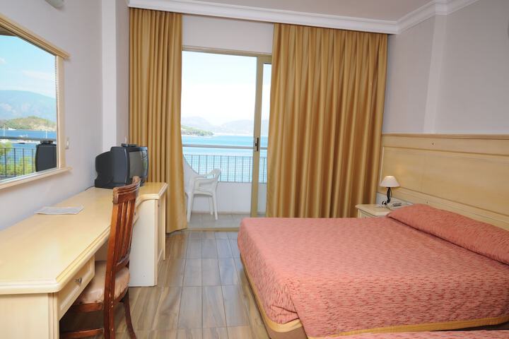 Room 15 of 57