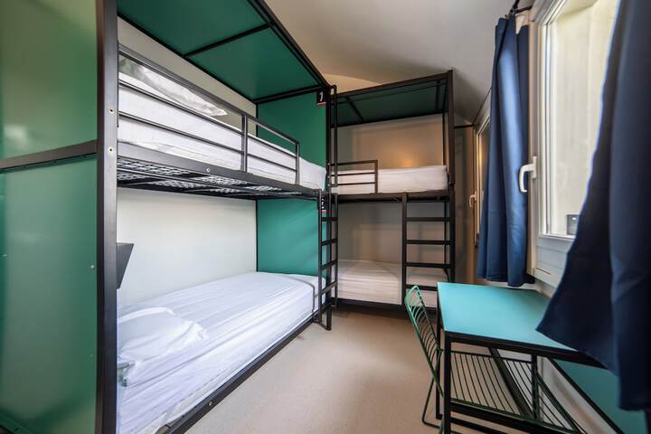 Room 21 of 62