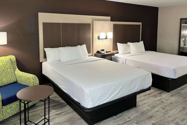 Room 16 of 49