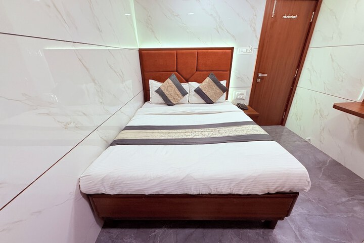 Room 19 of 45