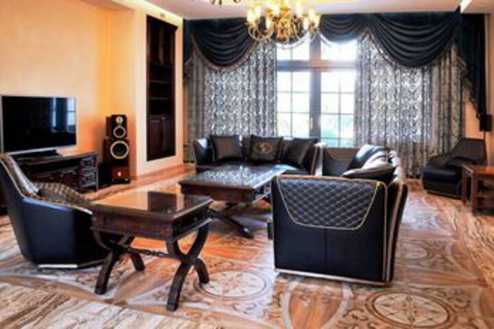 Hotel Interior 277 of 313