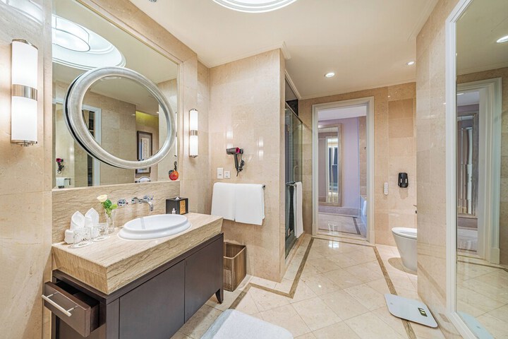 Bath Interior