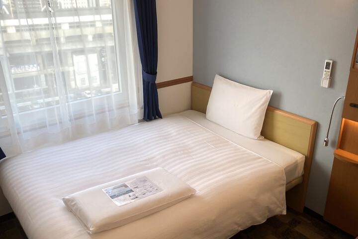 Room 8 of 47