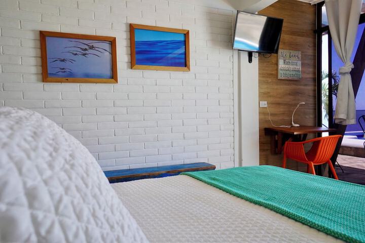 Room 15 of 48