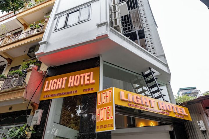 Light Hotel Ha Noi