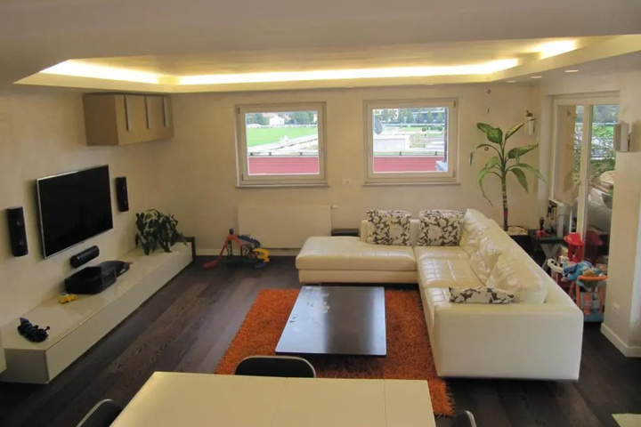 Room 8 of 22