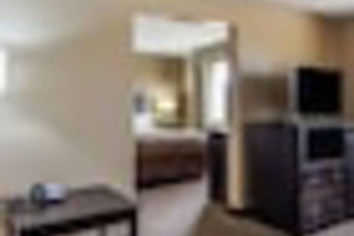 Room 56 of 213