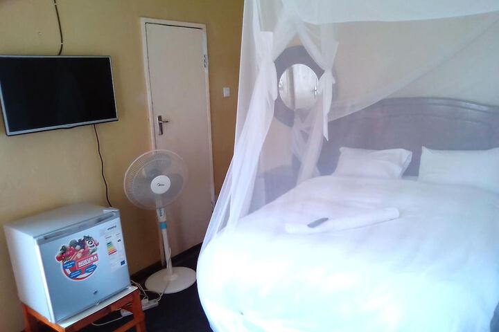 Room 20 of 42