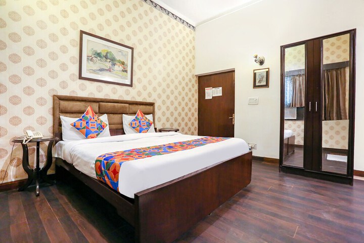 Room 26 of 35