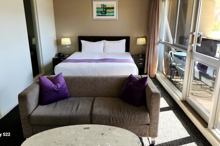 Room 10 of 47