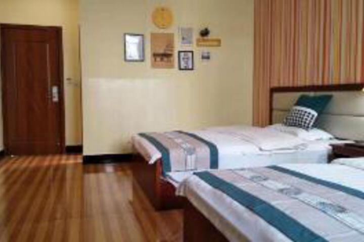 Room 5 of 7