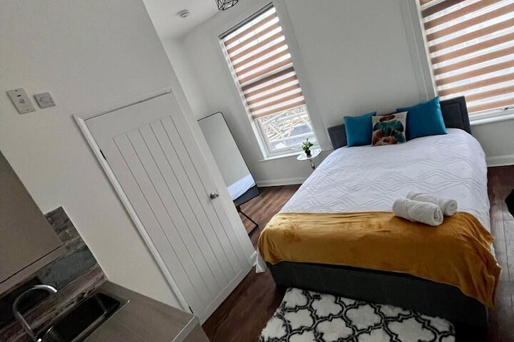Room 7 of 74