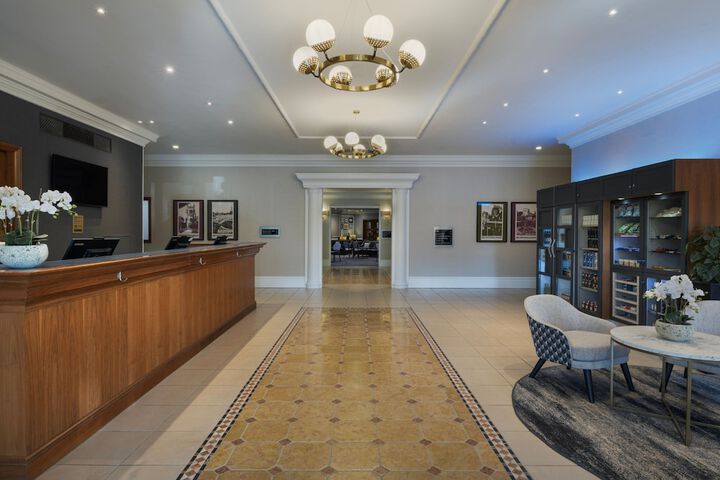 Guest Lobby