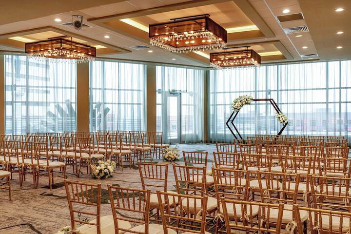 Banquet hall