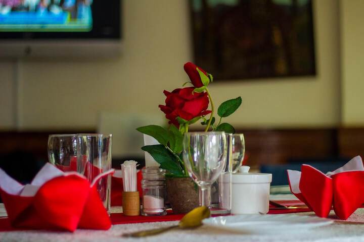Dining 57 of 64