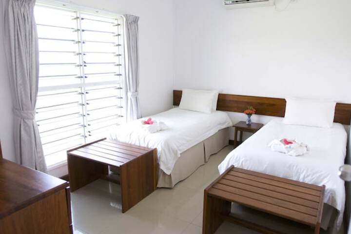 Room 6 of 48