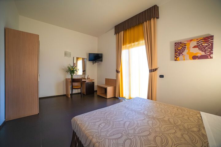 Room 5 of 55