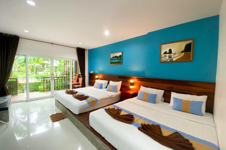 Room 15 of 77