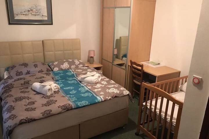 Room 5 of 14