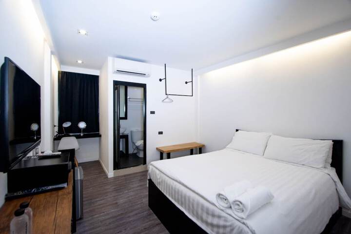 Room 10 of 44