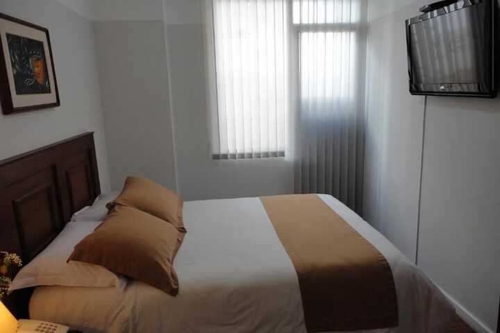 Room 7 of 29