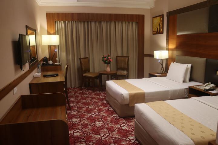 Room 10 of 22