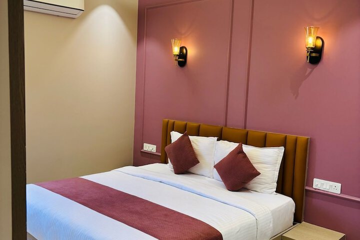 Room 8 of 21