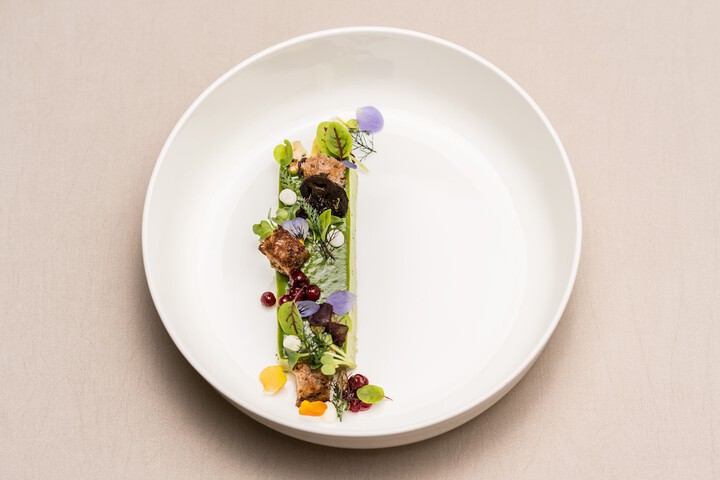 Dining 78 of 91
