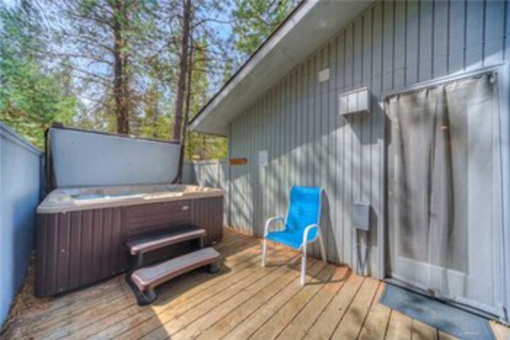 Terrace/Patio 12 of 14