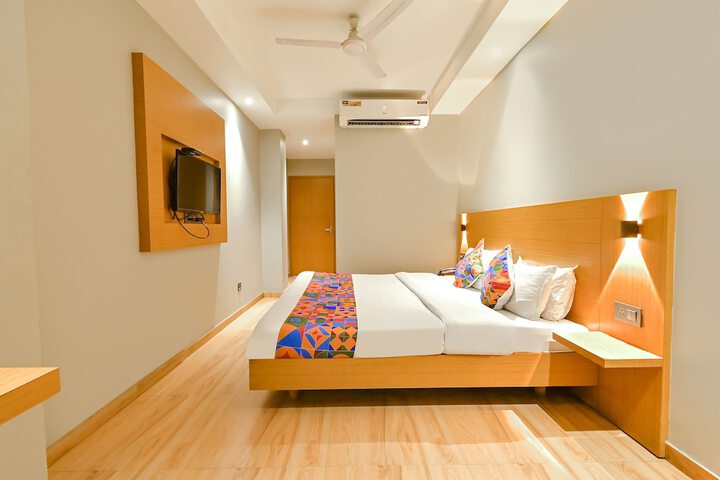 Room 19 of 32