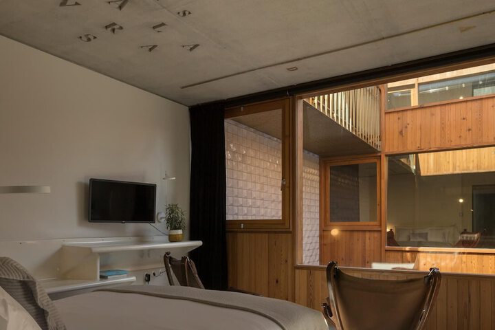 Room 42 of 129