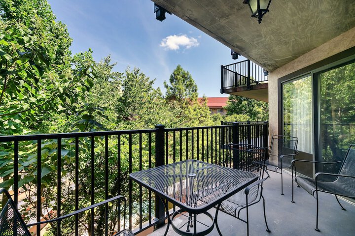 Terrace/Patio 64 of 102