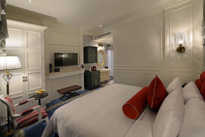 Room 19 of 95