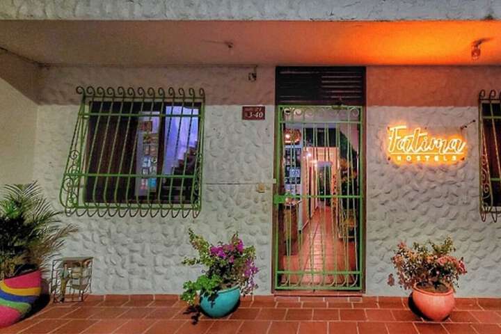 Fatima Hostel Santa Marta in Santa Marta