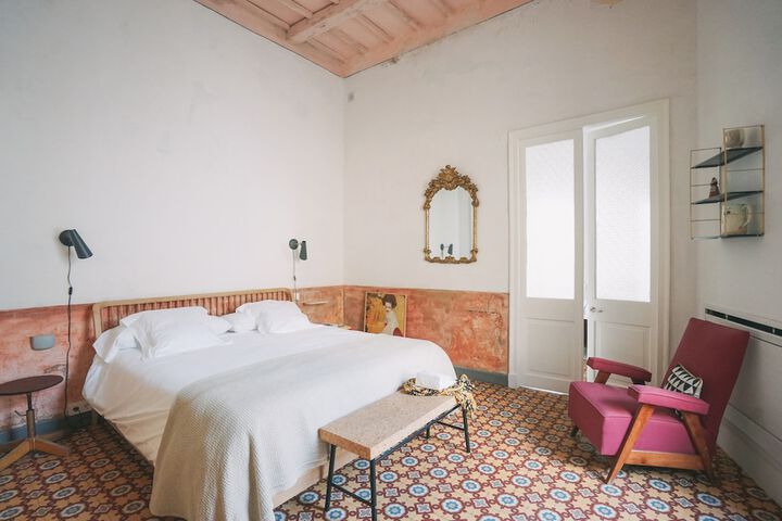 Room 9 of 49