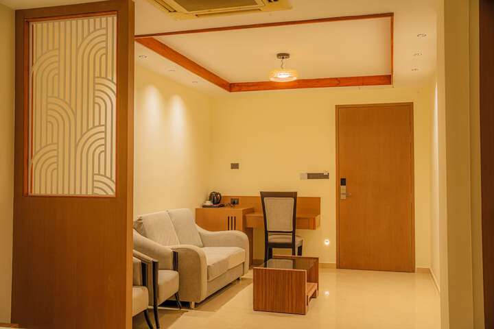 Room 18 of 38