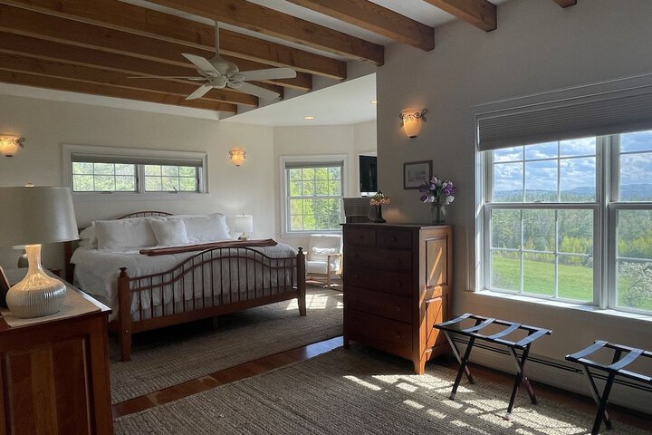Room 2 of 91