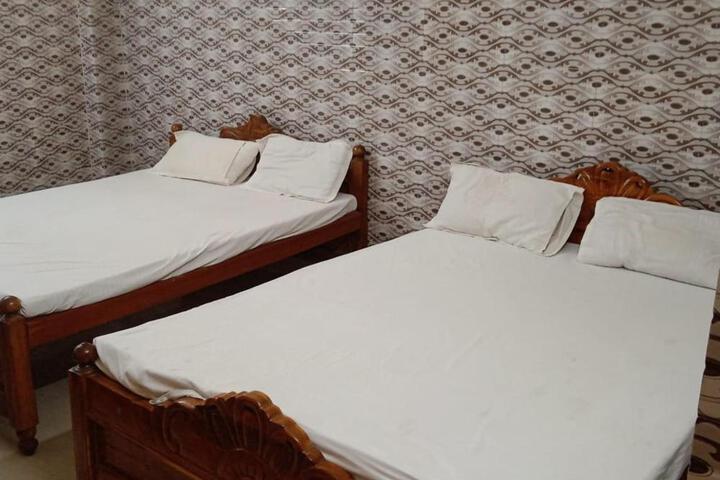 Baba Bibhuti Hotel