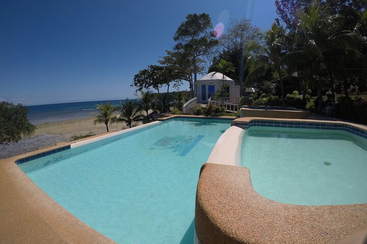 Pool 11 of 22