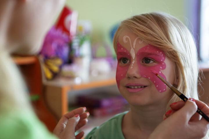 Childrens Activities 73 of 182