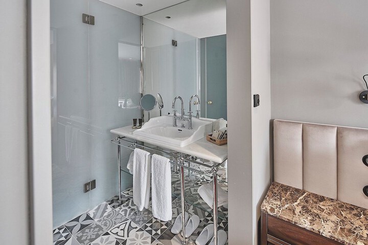 Bath Interior