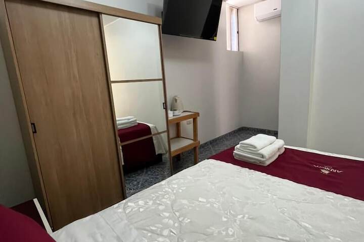 Room 7 of 40